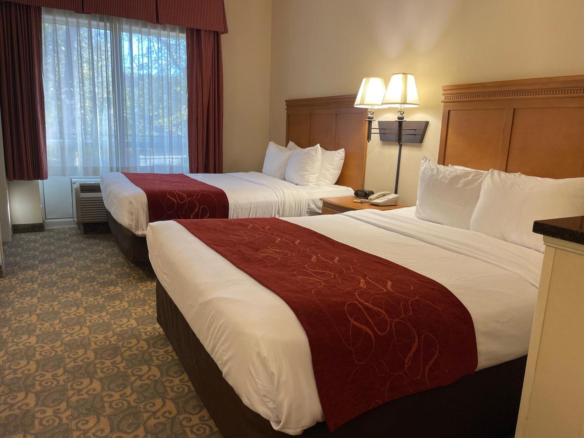 คอมฟอร์ต สวีท Hotel วัลโดสตา ภายนอก รูปภาพ
